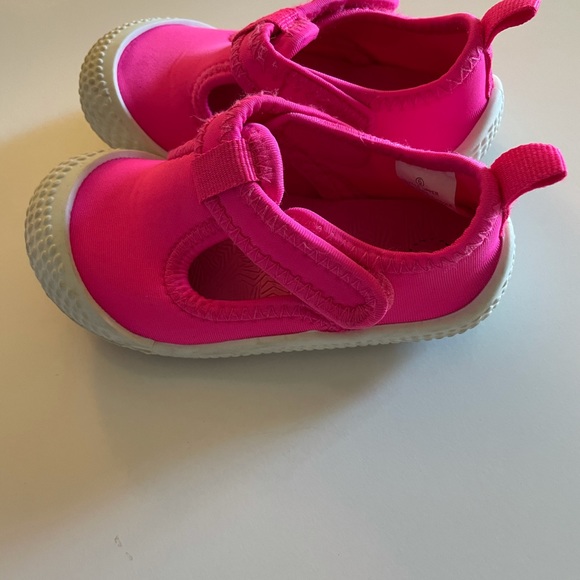 Velcro Swim Shoes - Picture 5 of 7